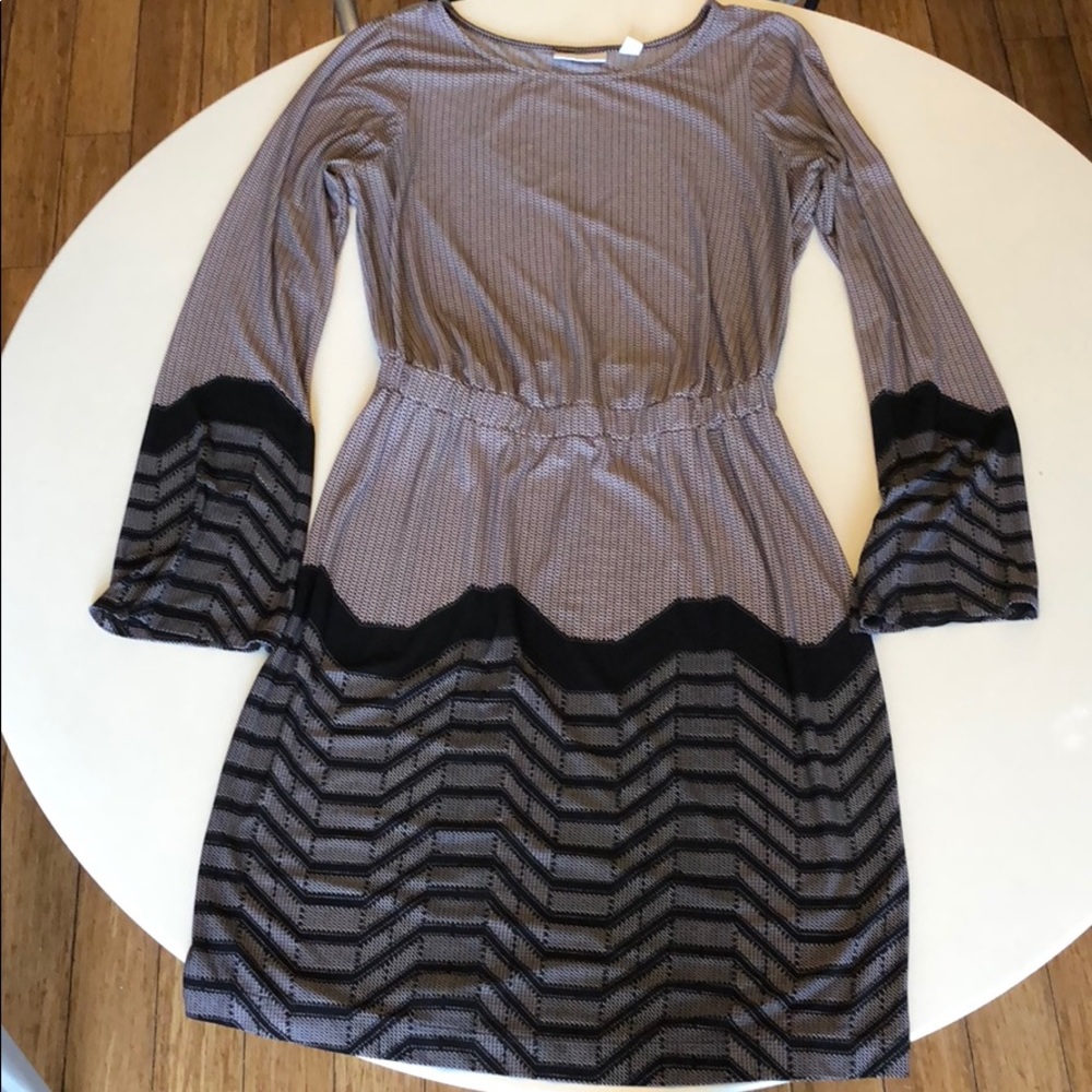 New York & Co long sleeve dress! Like new!